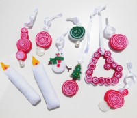 Addobbi 'Girandole di Natale': decorazioni per l'albero di natale in feltro rosso e bianco